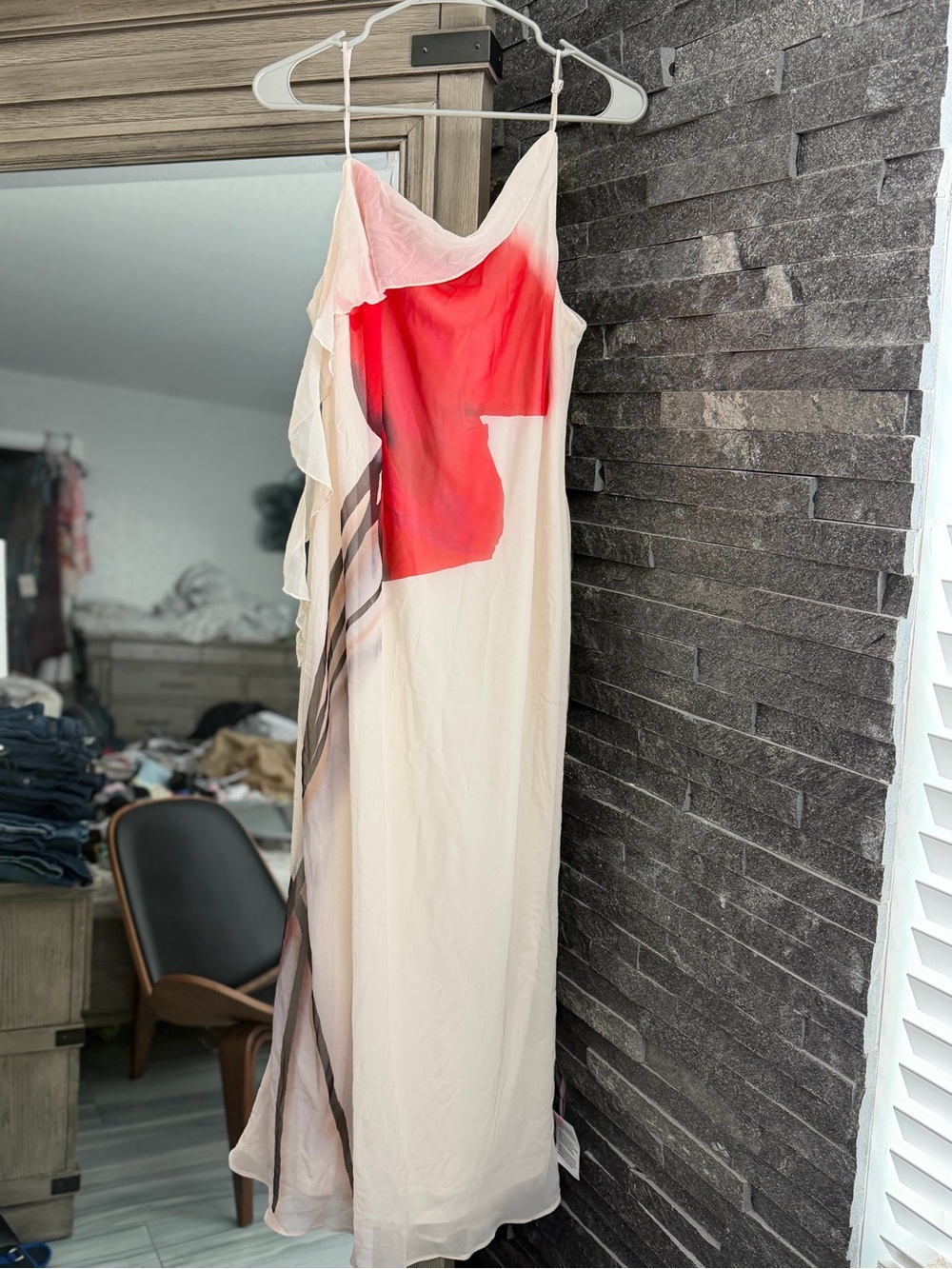 Women’s Sleeveless Cream Maxi Dress with Red Accent